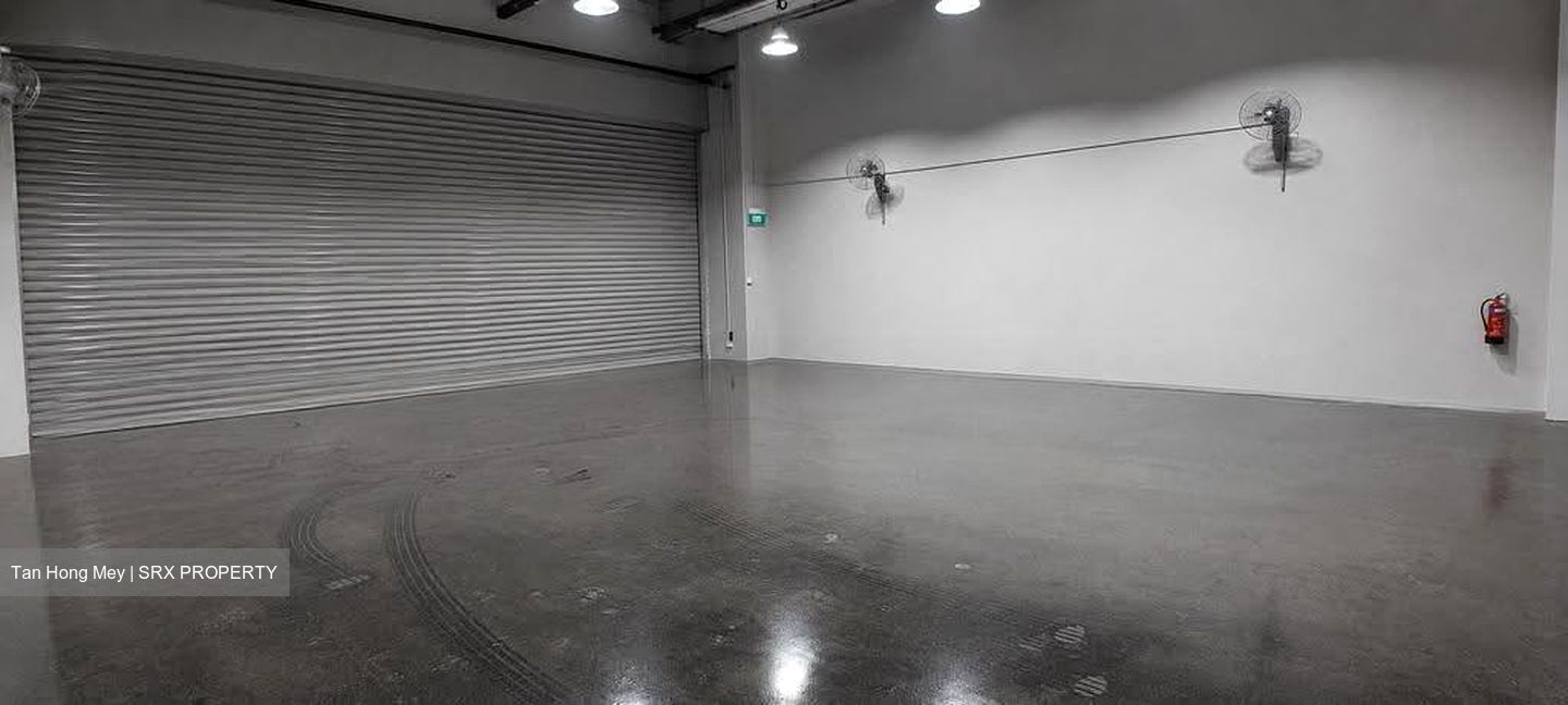 Carros Centre (D25), Factory #628752411
